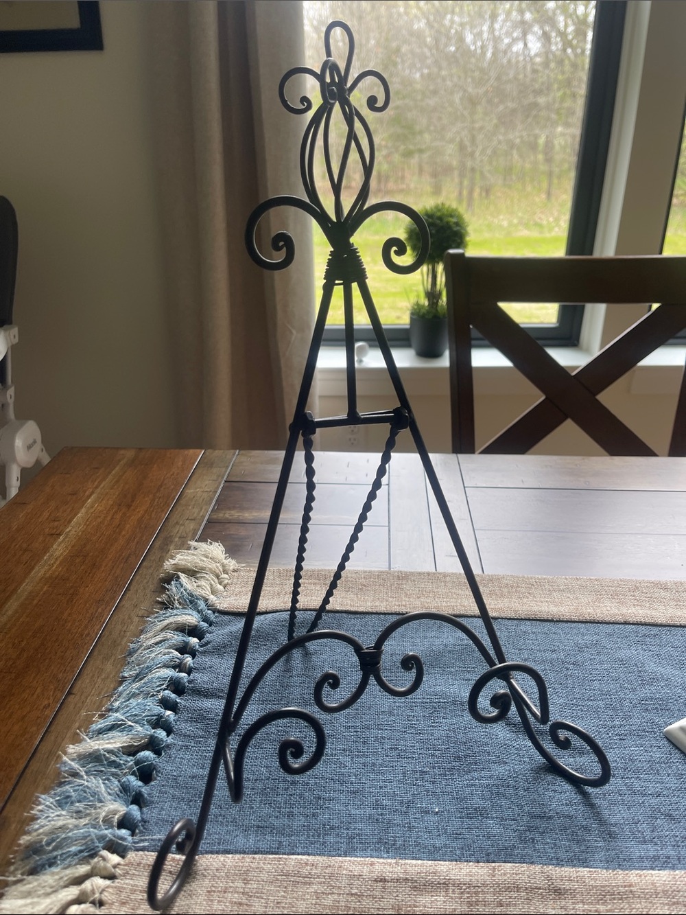 19 inch Decorative Black Metal Display Easel
